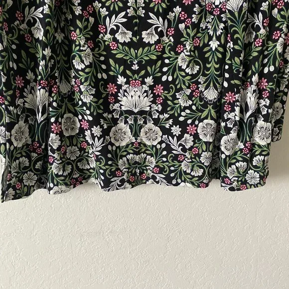 J Jill Womens Shirt Floral Boatneck Size PS Black Spring Casual Flower Blouse - Picture 10 of 13